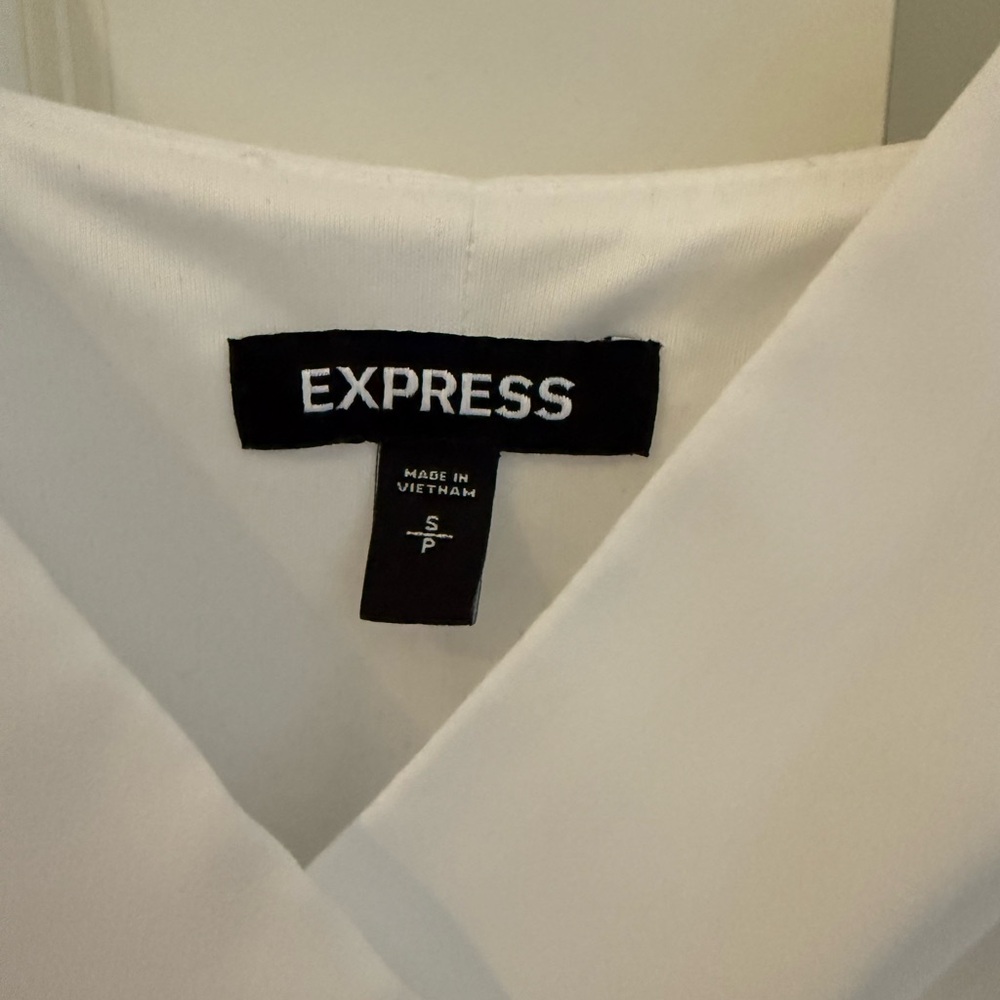 Express White V-Neck Dress - Picture 4 of 4